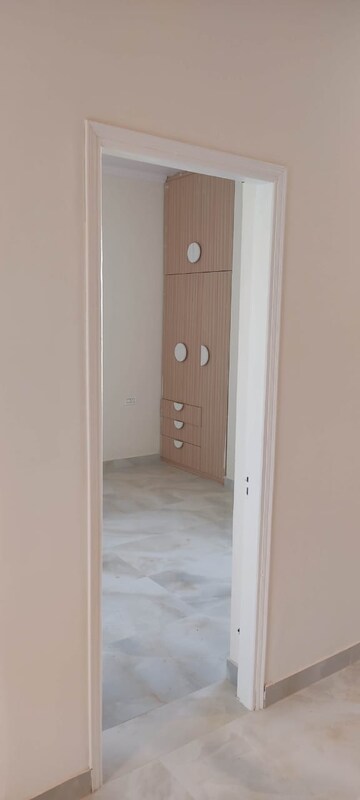 Room in 1 BHK Builder Floor at Sahastradhara Road – for Rent