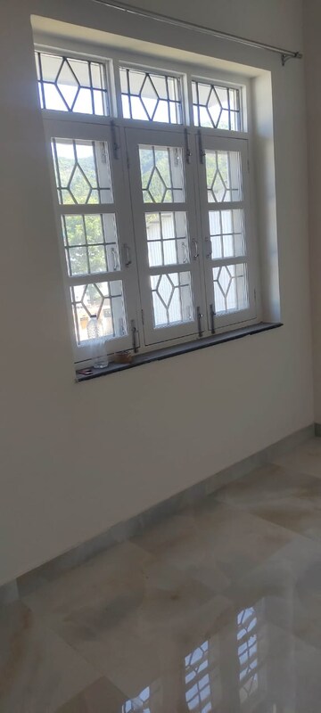 Room in 1 BHK Builder Floor at Sahastradhara Road – for Rent