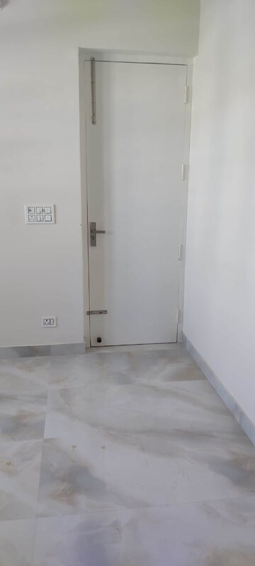 Room in 1 BHK Builder Floor at Sahastradhara Road – for Rent