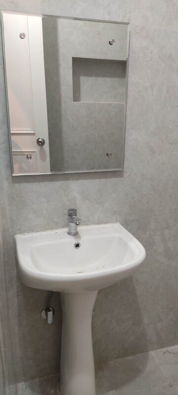 Bathroom in 1 BHK Builder Floor at Sahastradhara Road – for Rent
