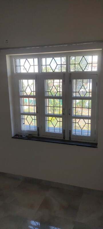 Room in 1 BHK Builder Floor at Sahastradhara Road – for Rent
