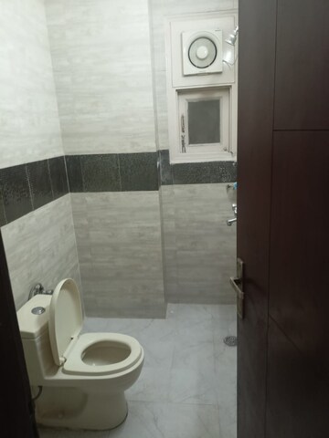 Bathroom in 2 BHK Builder Floor at Lajpat Nagar 4 – for Rent