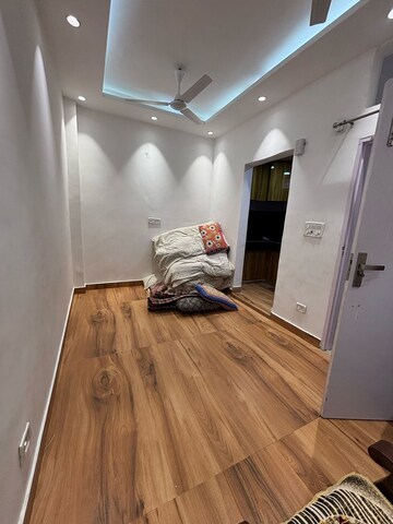 Furnished Amenities in 2 BHK Builder Floor at Lajpat Nagar 4 – for Rent