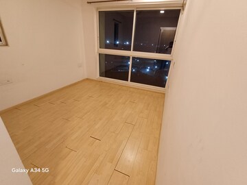 Room in 3 BHK Apartment at Ghansoli – for Sale