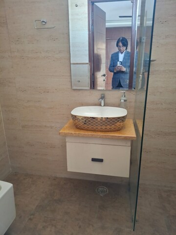 Bathroom in 2 BHK Apartment at Aya Nagar – for Rent