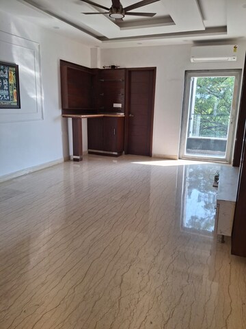 Room in 2 BHK Apartment at Aya Nagar – for Rent
