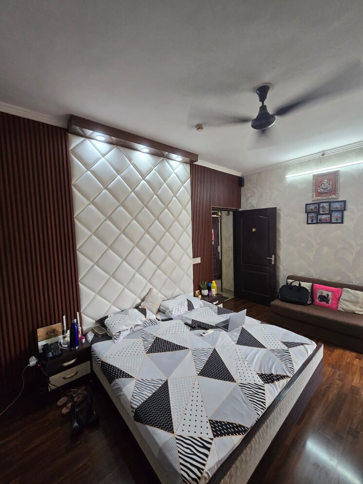 Bedroom, supertech-livingston 3 Bedroom 943 Sq.Ft. Apartment In Sain Vihar Ghaziabad 8314888