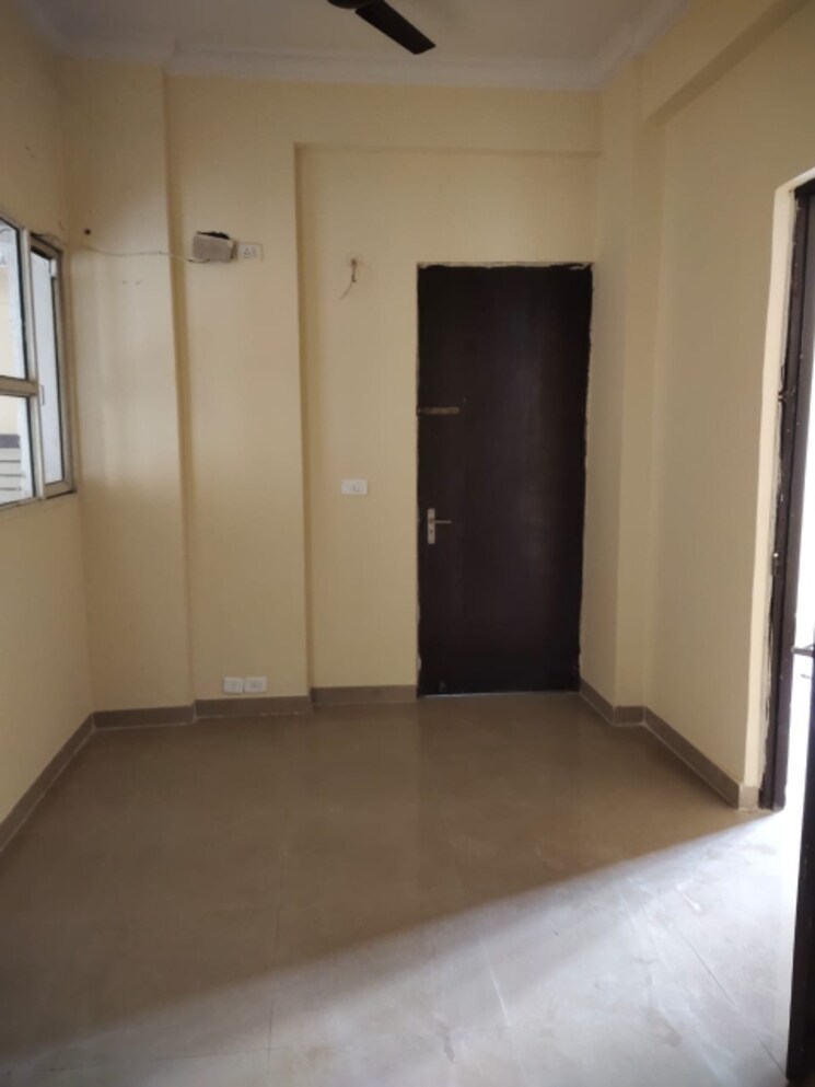 Room, ip extension 2 Bedroom 1000 Sq.Ft. Apartment In Ip Extension Delhi 8314919