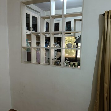 Room in 2 BHK Apartment at Shantivan CHS Andheri, Andheri West – for Rent