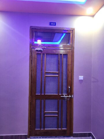 Furnished Amenities in 2 BHK Builder Floor at Gomti Nagar – for Rent