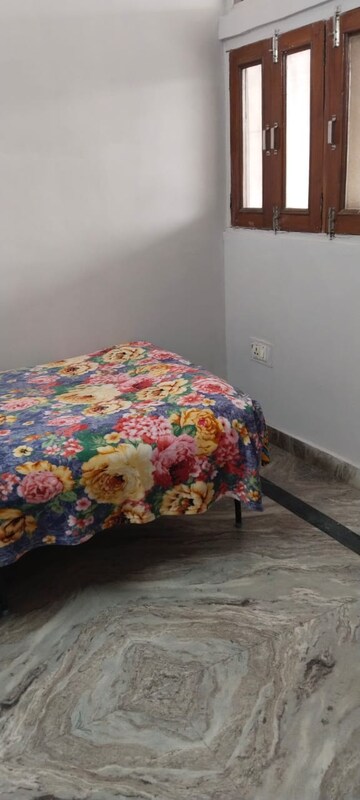 1 RK Independent House For Rent in Sector 56