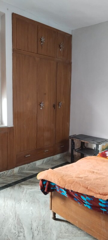 Furnished Amenities in 1 RK Independent House at Sector 56 – for Rent