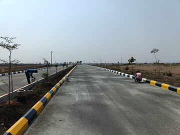  Plot For Sale in Manneguda