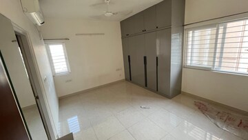 Room in 2 BHK Apartment at Prestige High Fields, Gachibowli – for Rent