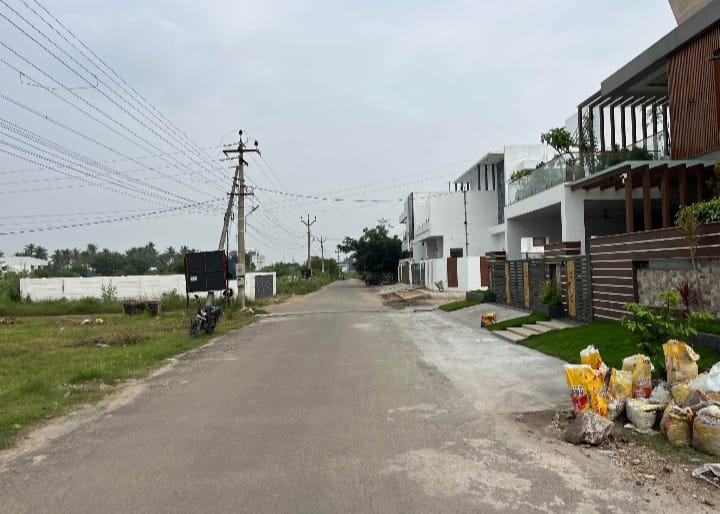 Plot For Sale in Plot Of Gold 