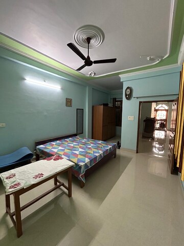 Bedroom in 2 BHK Builder Floor at Gomti Nagar – for Rent