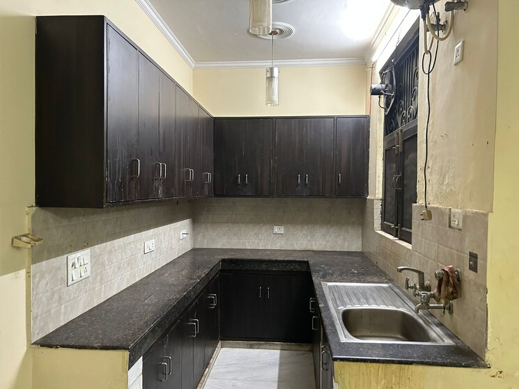 Kitchen, ansal-plaza-sector-23 3 Bedroom 273 Sq.Yd. Builder Floor In Sector 23 Gurgaon 8315190