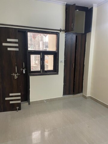 Room in 1 BHK Builder Floor at Freedom Fighters Enclave – for Rent