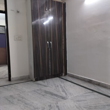 Room in 2 BHK Apartment at Palm Residency Chhatarpur, Rajpur Khurd Extension – for Rent