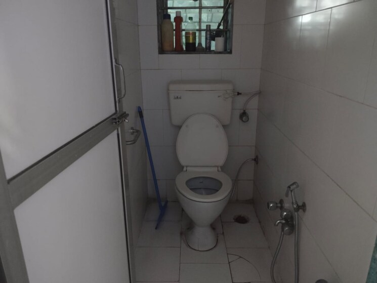 Bathroom, nityanand-baug 2 Bedroom 750 Sq.Ft. Apartment In Chembur Mumbai 8315261