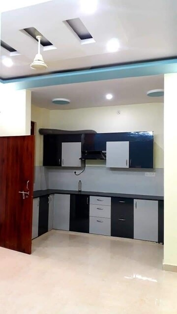 Kitchen in 2 BHK Independent House at Gomti Nagar – for Rent
