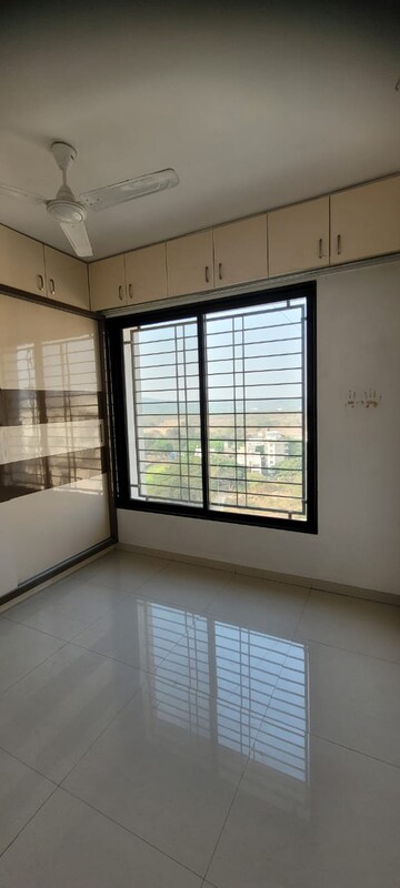 Room in 3 BHK Apartment at Marigold Avenue, Bavdhan – for Rent