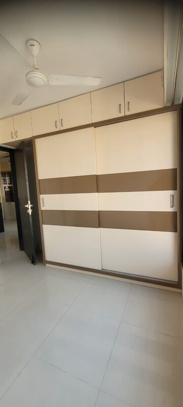 Room in 3 BHK Apartment at Marigold Avenue, Bavdhan – for Rent