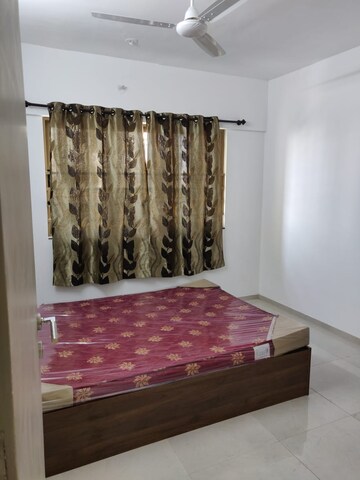 Bedroom in 1 BHK Apartment at Sheth Vasant Oasis, Andheri East – for Rent