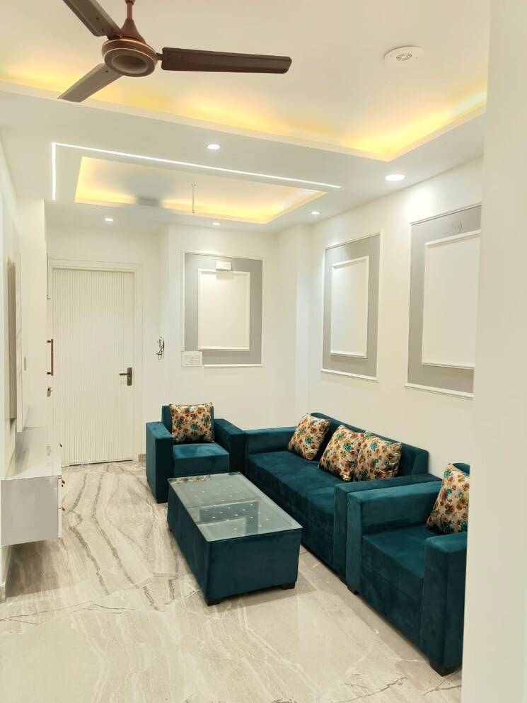 Living Room, subhash nagar 2 Bedroom 100 Sq.Yd. Builder Floor In Subhash Nagar Delhi 8315310