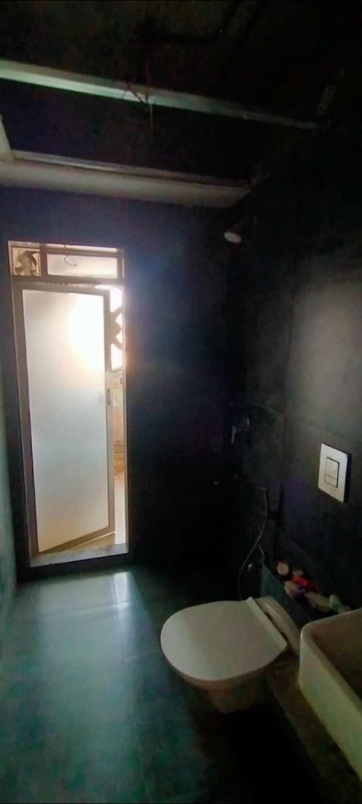 Bathroom, panch pakhadi 2 Bedroom 1000 Sq.Ft. Apartment In Panch Pakhadi Thane 8315316