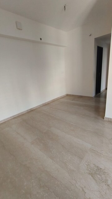 Room in 2 BHK Apartment at Lodha Vista, Lower Parel – for Rent