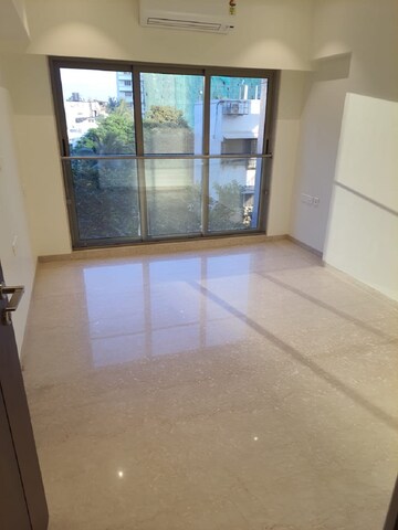 Room in 2 BHK Apartment at Bandra West – for Rent