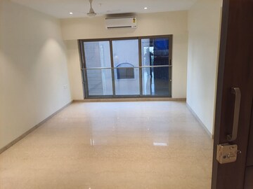 2 BHK Apartment For Rent in Bandra West