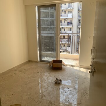 2 BHK Apartment For Rent in Signature The Millennia 2, Garoli Kalan