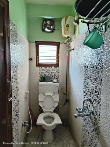 Bathroom in 2 BHK Builder Floor at Andur Road – for Rent