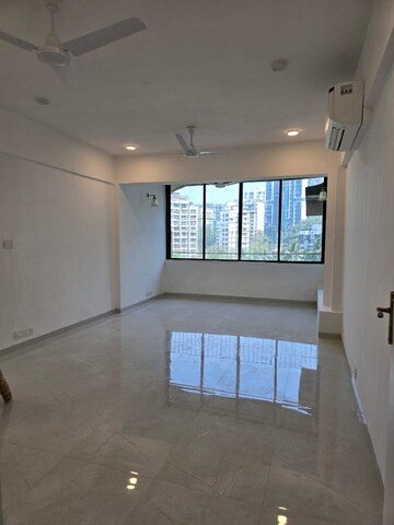 2 BHK Apartment For Rent in Bandra West
