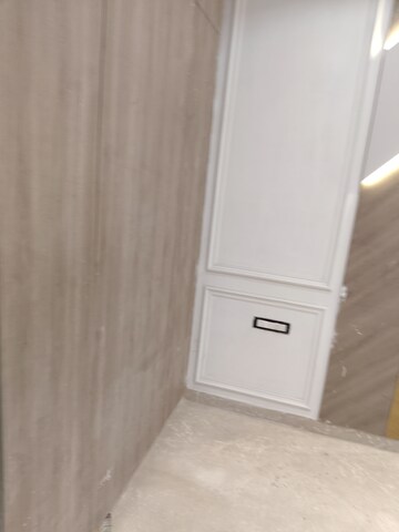 Room in 3.5 BHK Builder Floor at Paschim Vihar – for Sale
