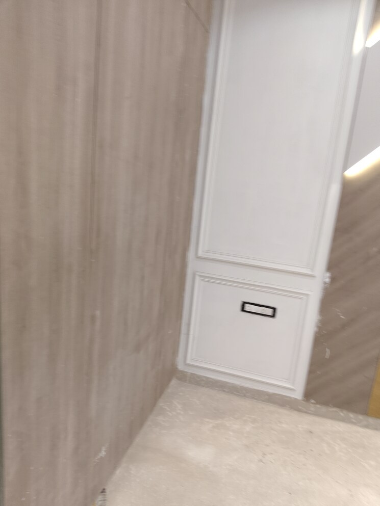 Room, paschim vihar 3.5 Bedroom 150 Sq.Yd. Builder Floor In Paschim Vihar Delhi 8315370