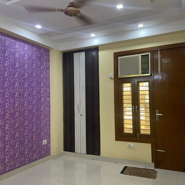 Room in 3 BHK Builder Floor at Vaishali Sector 4 – for Sale