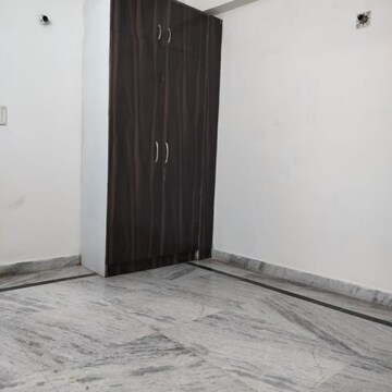 Room in 1 BHK Apartment at Palm Residency Chhatarpur, Rajpur Khurd Extension – for Rent