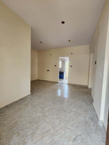 Room in 2 BHK Builder Floor at Aecs Layout – for Rent