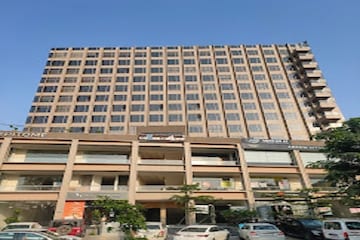  Showroom For Rent in Bodakdev