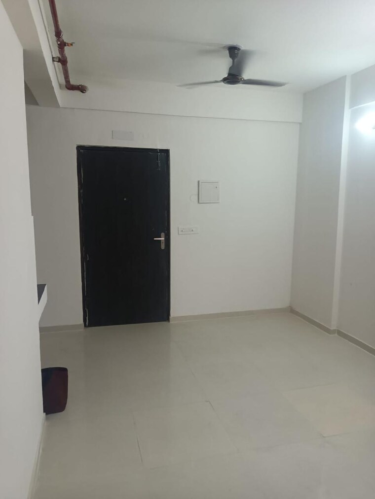 Room, signature-global-the-millennia 3 Bedroom 1100 Sq.Ft. Apartment In Sector 37d Gurgaon 8315495