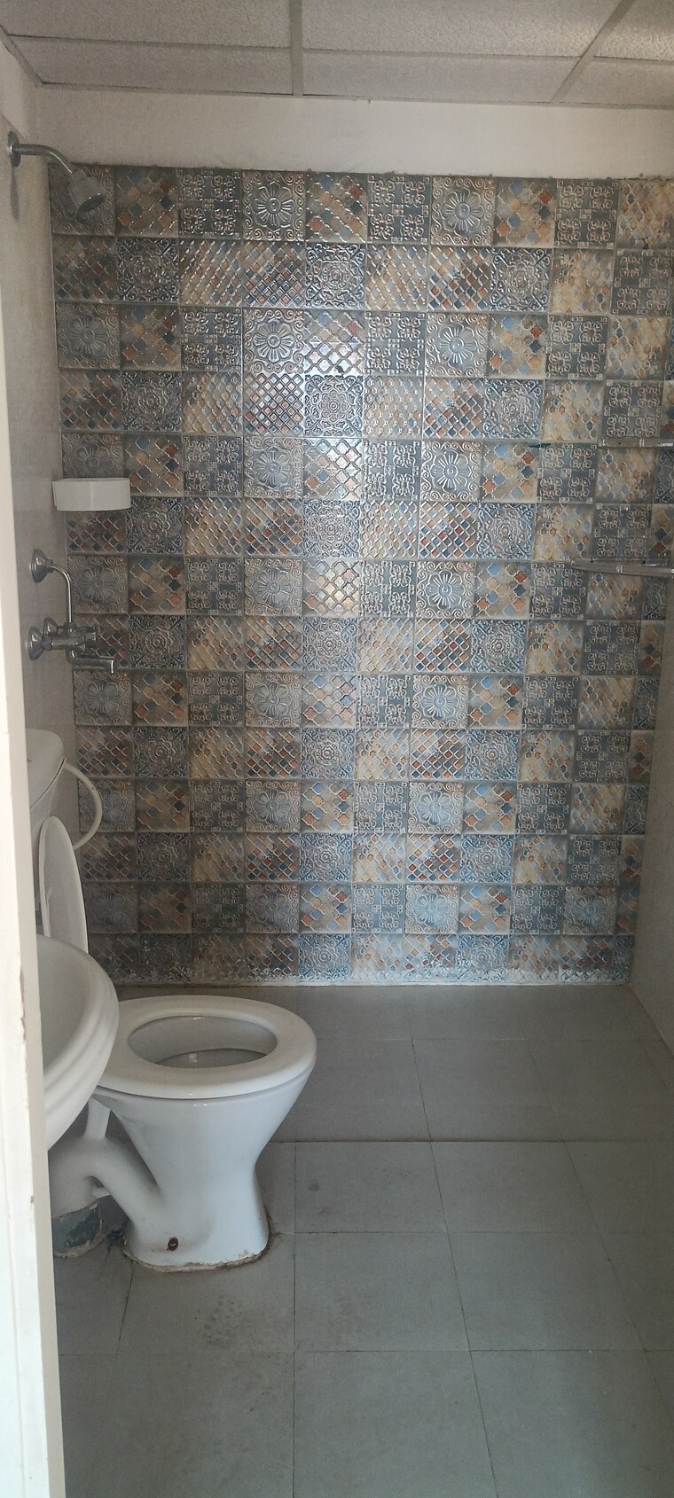 Bathroom, signature-global-the-millennia 3 Bedroom 1100 Sq.Ft. Apartment In Sector 37d Gurgaon 8315495