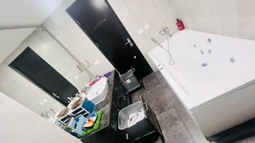 Team Area in 3 BHK Apartment at Microtek Greenburg, Sector 86 – for Rent