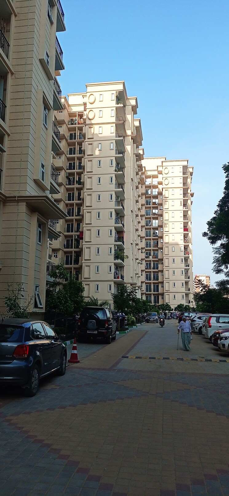 Exterior View, signature-the-serenas 2 Bedroom 724 Sq.Ft. Apartment In Sohna Sector 36 Gurgaon 8315536