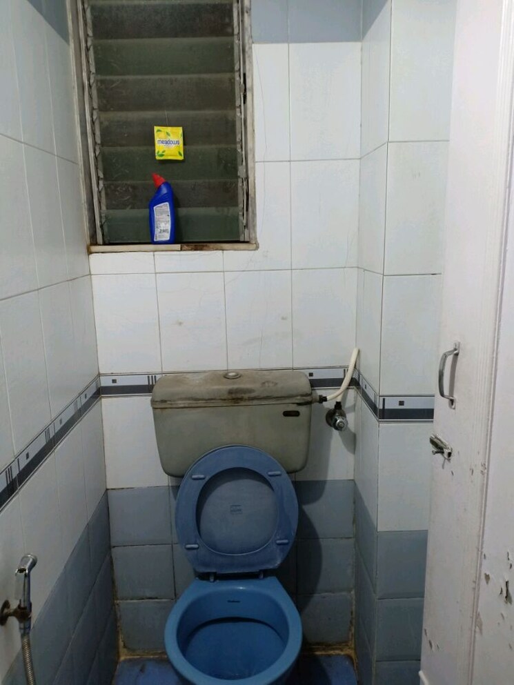 Bathroom, brahmand-phase-8 2 Bedroom 555 Sq.Ft. Apartment In Brahmand Thane 8315586