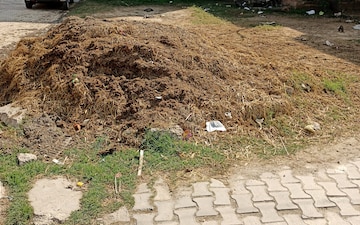 Plot For Sale in Patti Mehar
