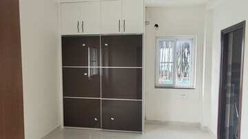 Furnished Amenities in 2 BHK Apartment at Manikonda – for Rent