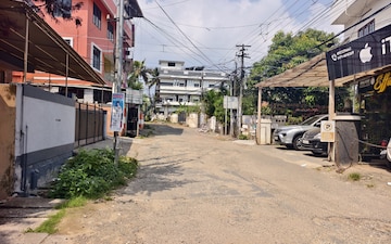 Plot For Sale in Pangodu